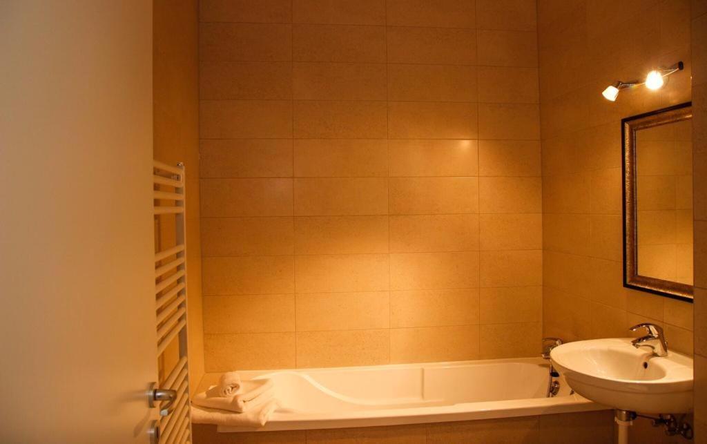 Apartament Safir Брашов Екстериор снимка
